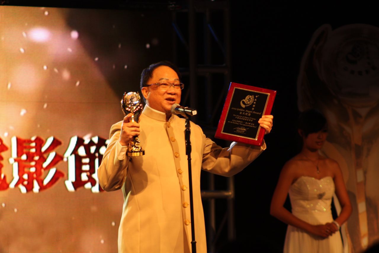 徐小明-1.jpg